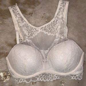 Brand New Victoria Secret Lace Bra size Small